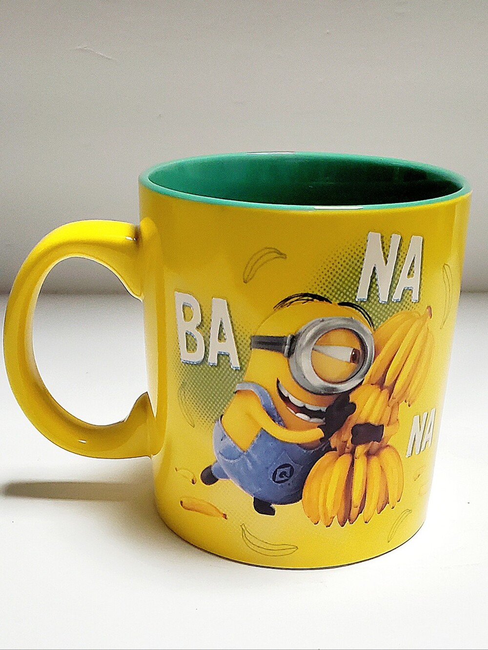Universal Despicable Me "Ba-Na-Na" Ceramic 20 Oz Mug